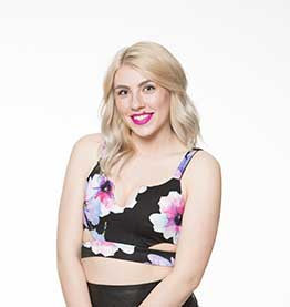 Exclusive Floral Deep Neck Crop Top